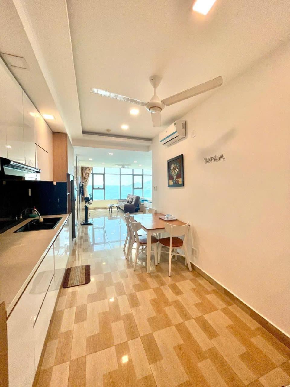 Gold Beach Nha Trang Apartment Buitenkant foto